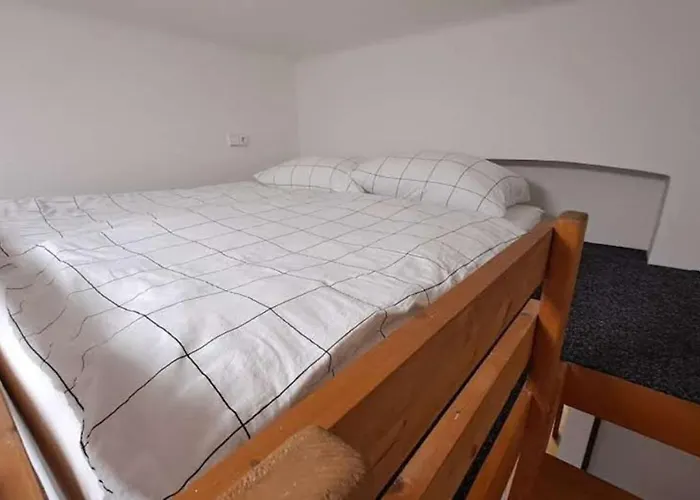 Cozy In Favorite Neighborhood Apartmán